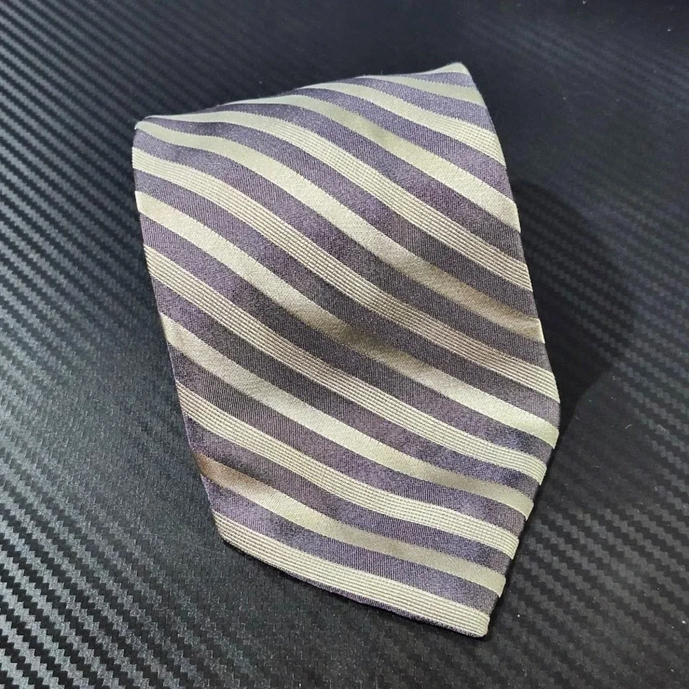 Lamberti Silver/Gray Diagonal Stripped 100% Silk Repp Tie
